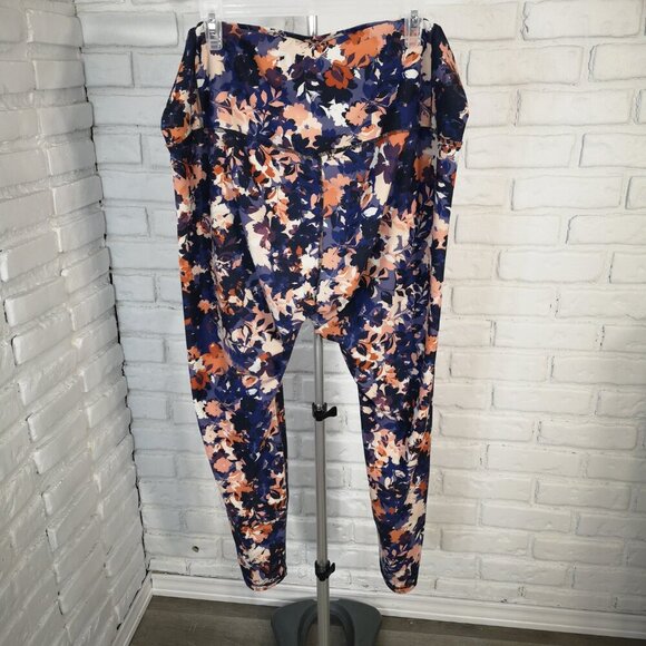 Old Navy Power Soft Ladies Size 2X Multi Colored Extra High Rise Go Dry Leggings - Picture 2 of 8